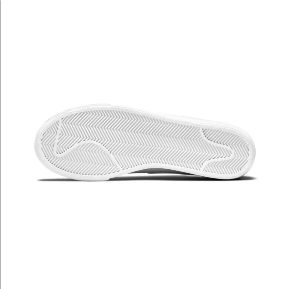 New Womens Nike Blazer Low Platform Triple White